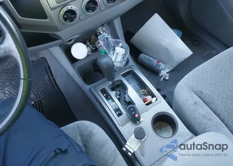 2005 Toyota Tacoma Prerunner V6 from USA, damaged, VIN 3TMKU72N85M002632